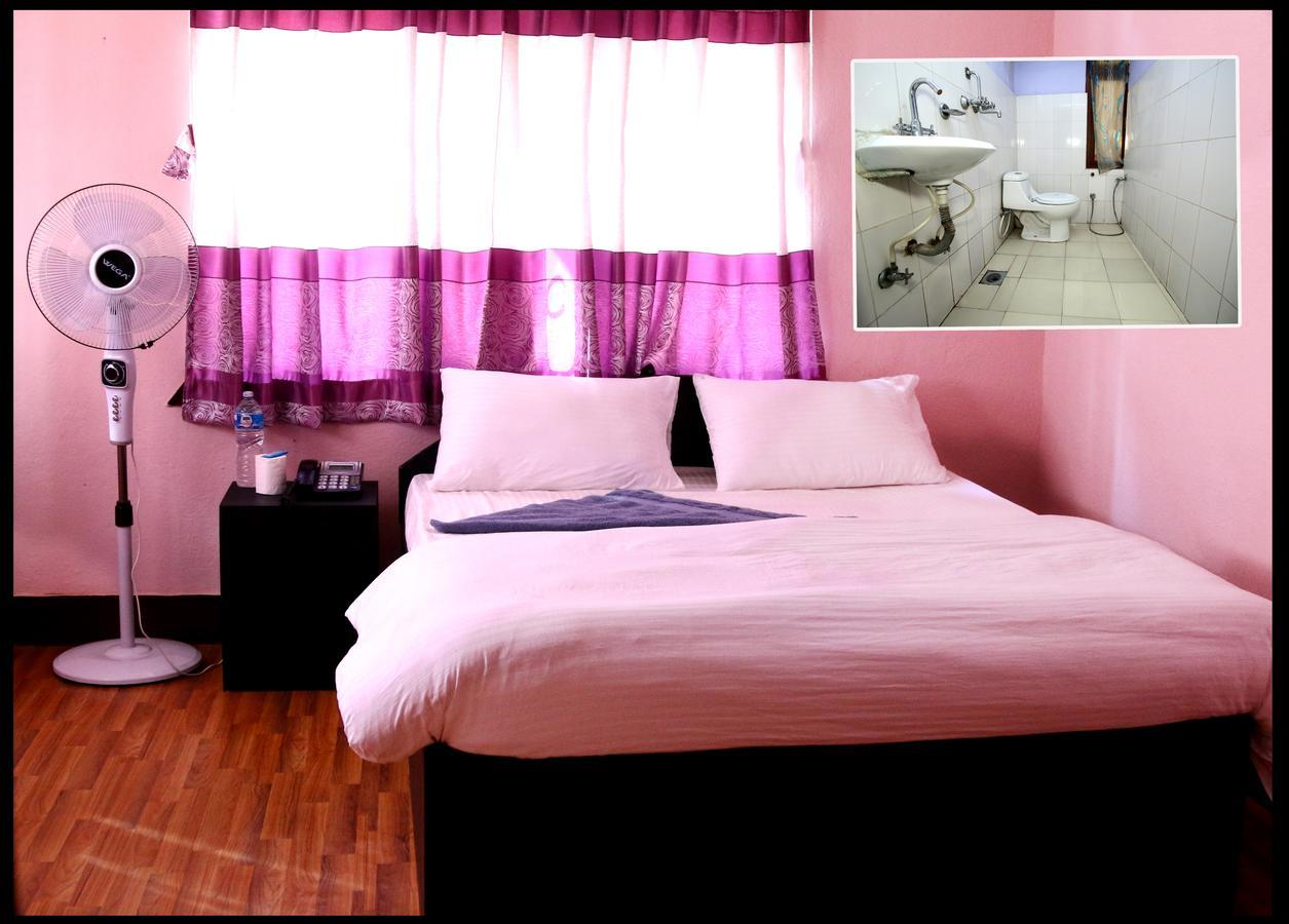Mitra Garden Inn Káthmándú Exteriér fotografie