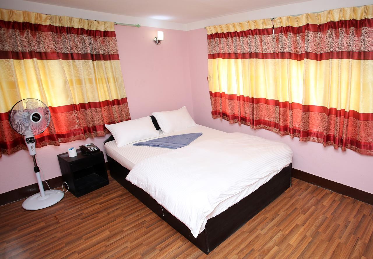 Mitra Garden Inn Káthmándú Exteriér fotografie