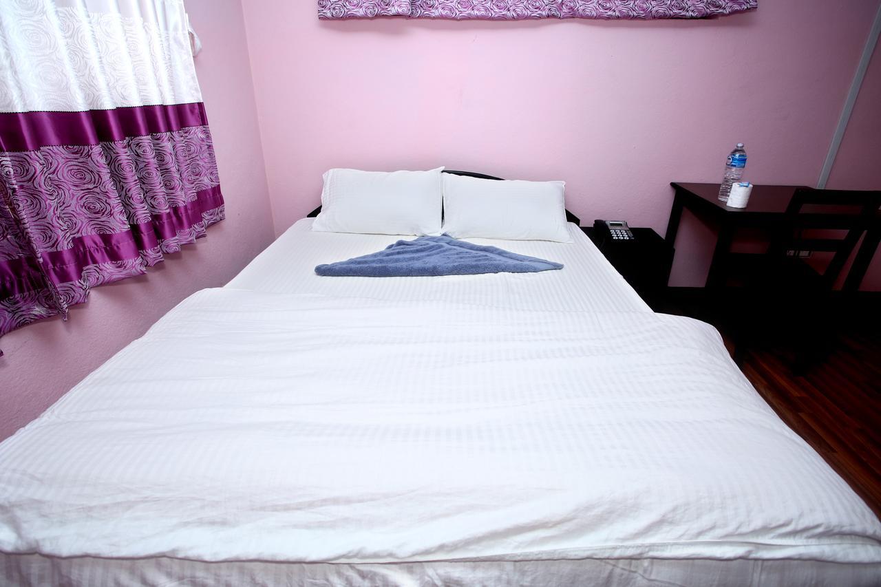 Mitra Garden Inn Káthmándú Exteriér fotografie